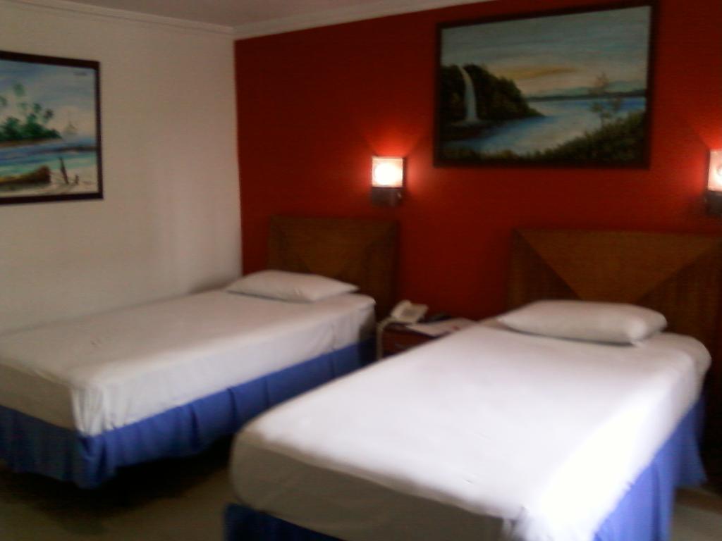 Charthon Inn Barranquilla  Værelse billede